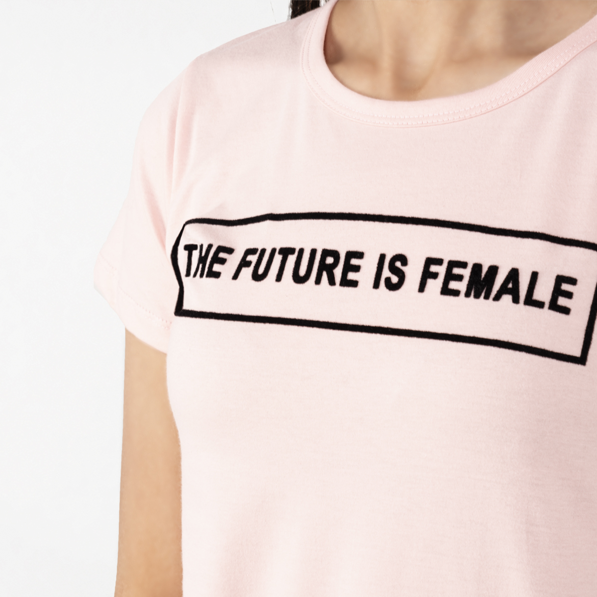 Camiseta future is female