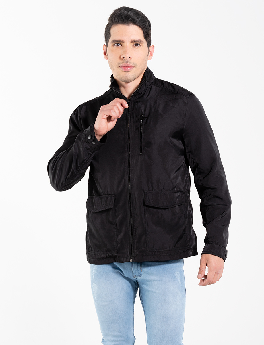 Chaqueta negra nylon