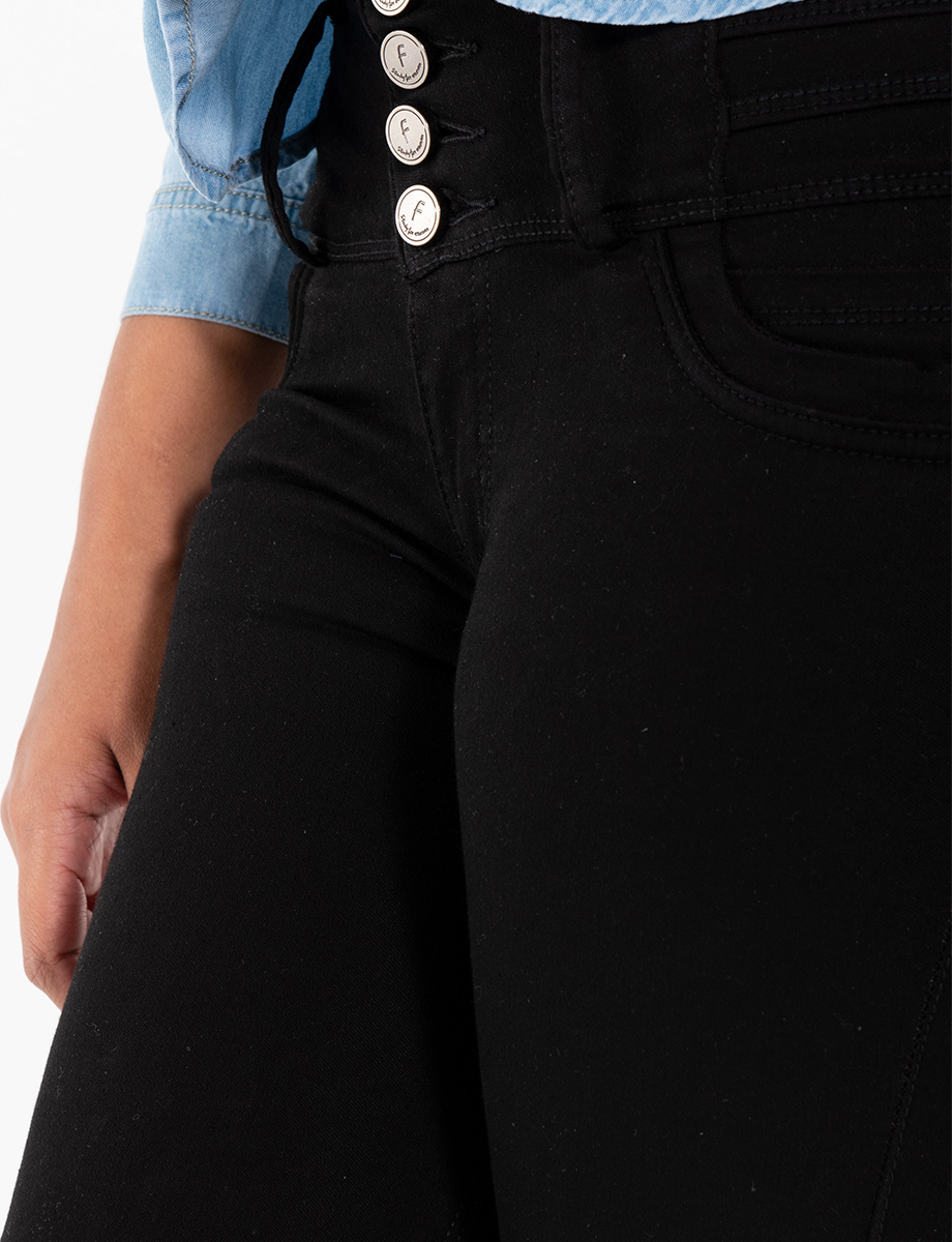 Jeans push up negro