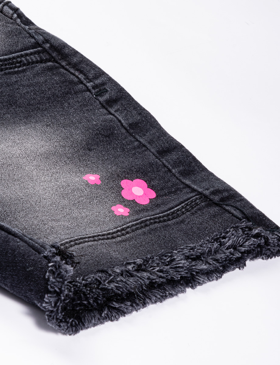 Short estampado negro