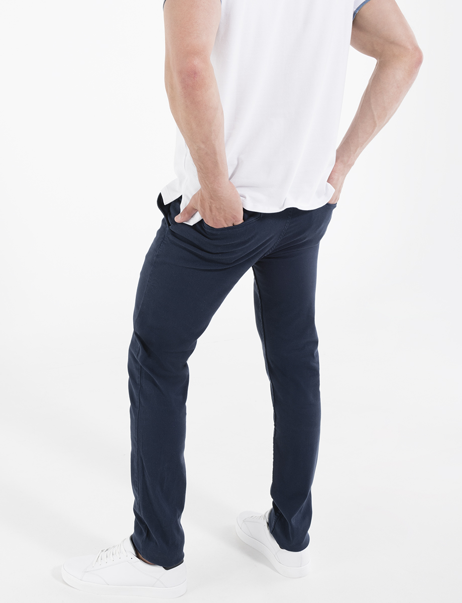 Pantalón casual azul marino