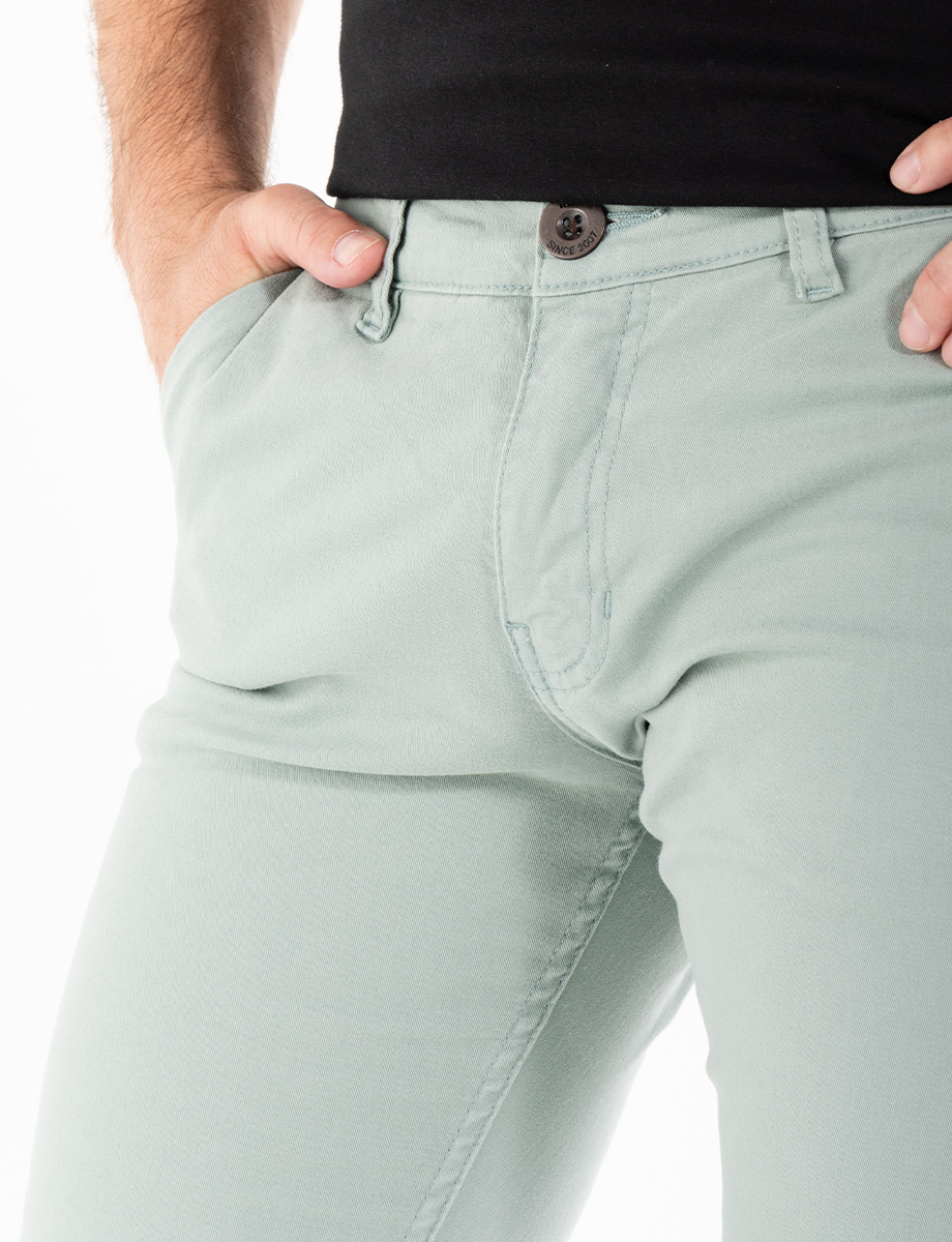 Pantalón chino verde agua