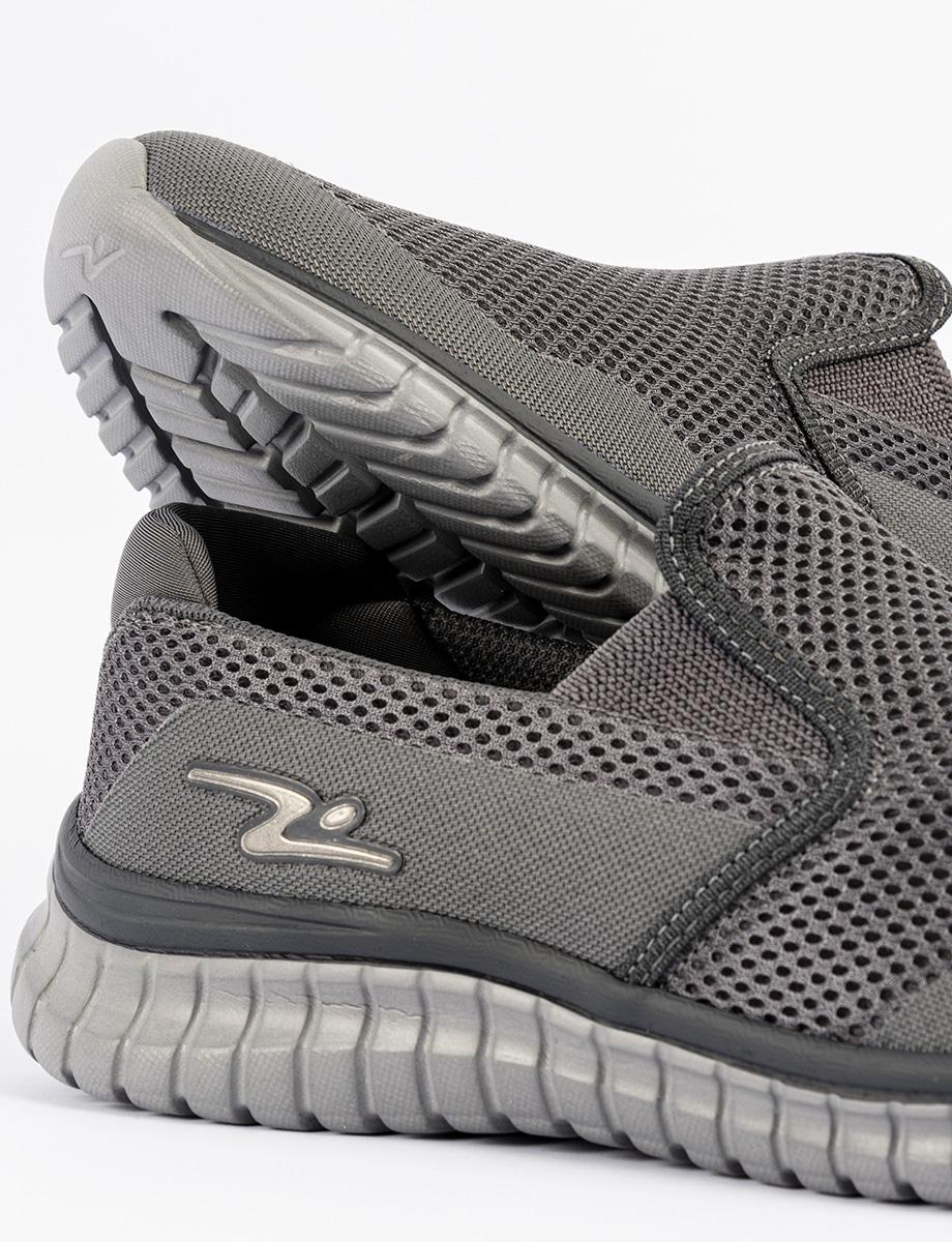 Zapato Slip On gris