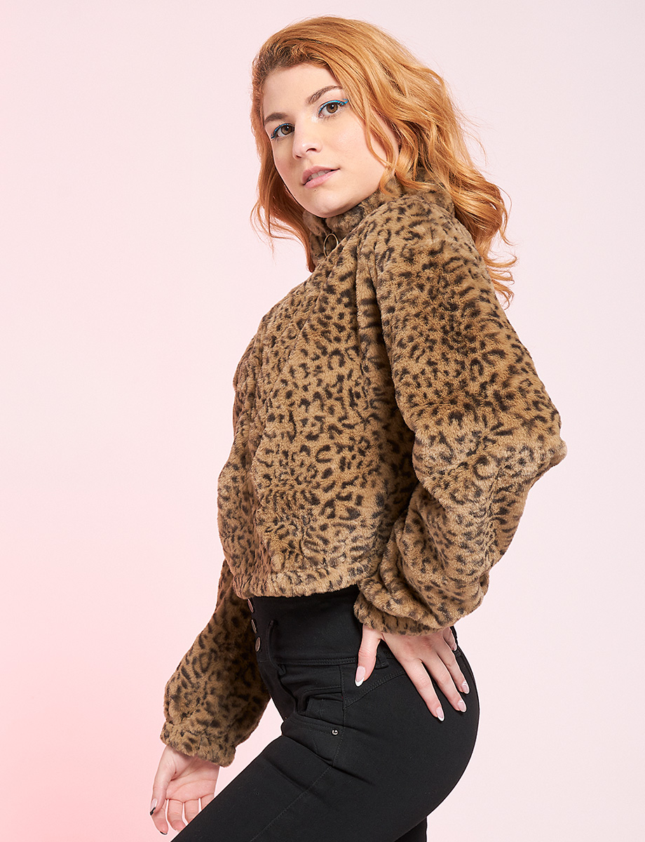 Chompa afelpada animal print
