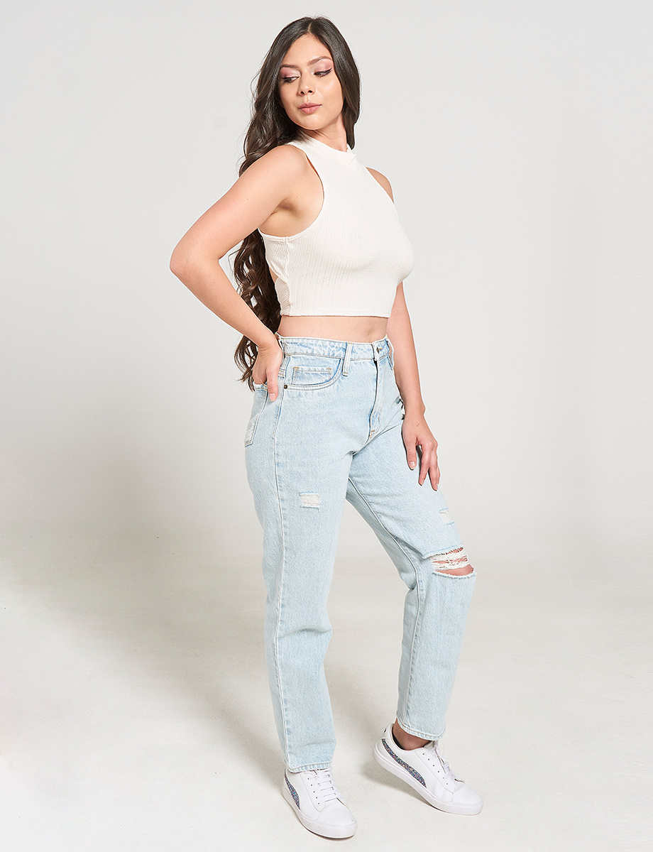 Jean Mom Fit Roto Azul claro