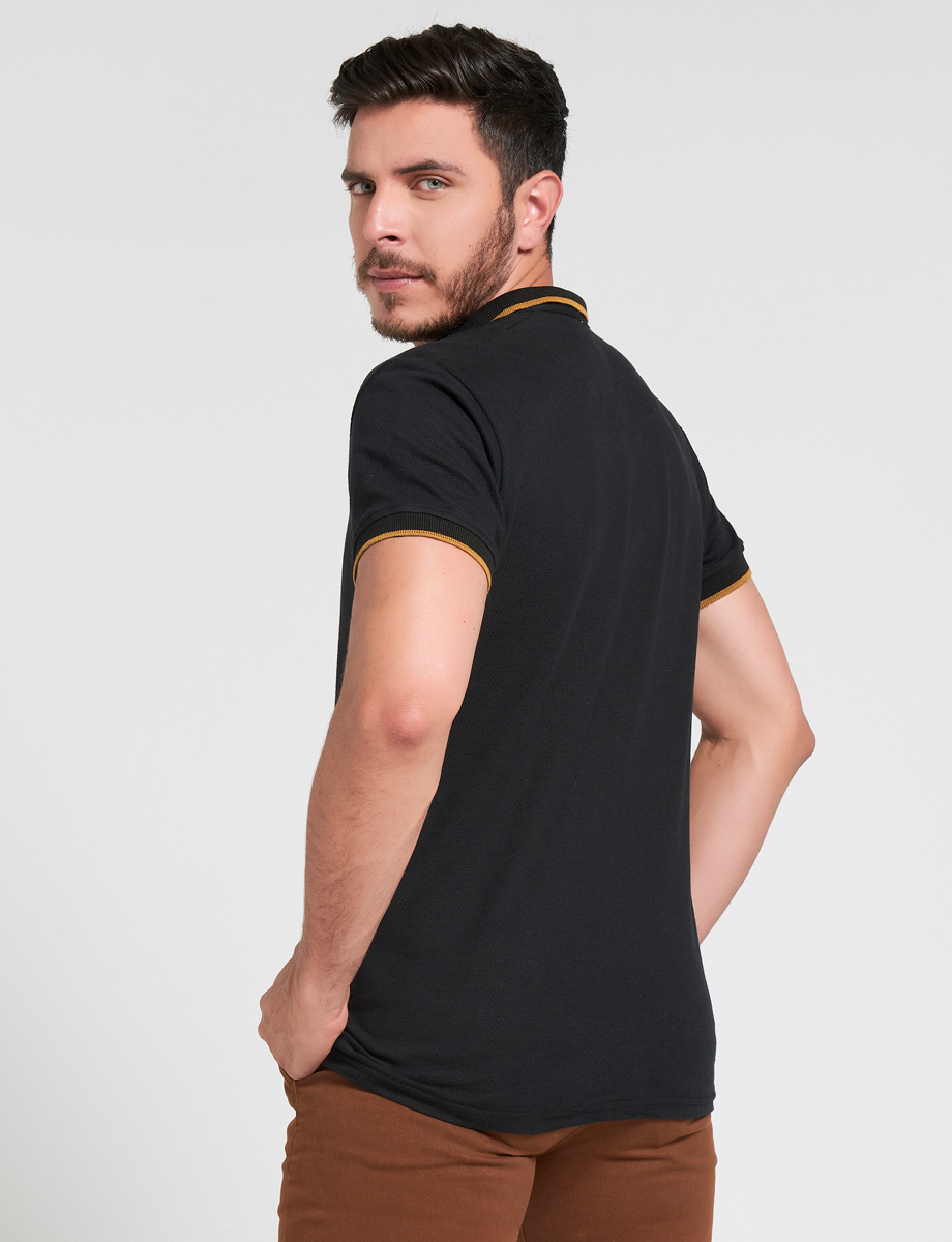 Camiseta polo negra