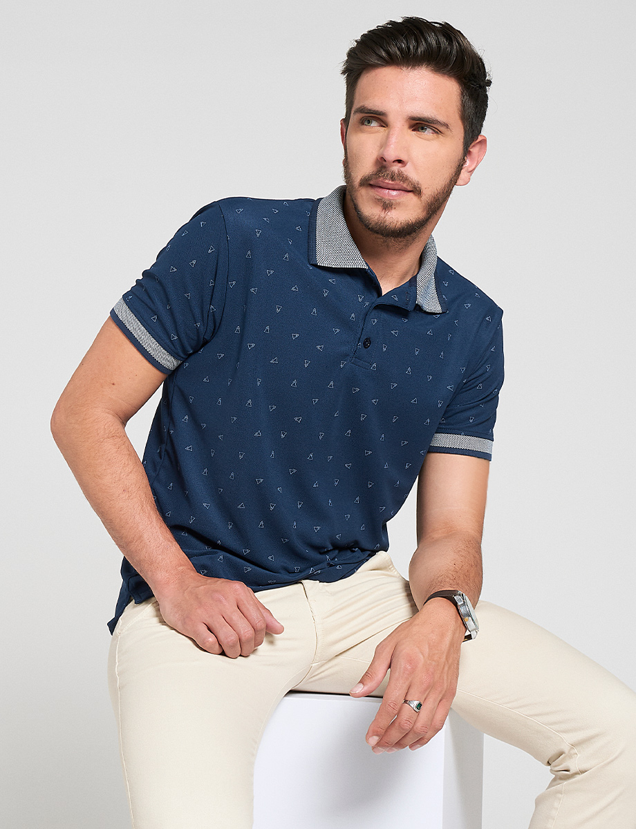 Polo prints triángulo azul