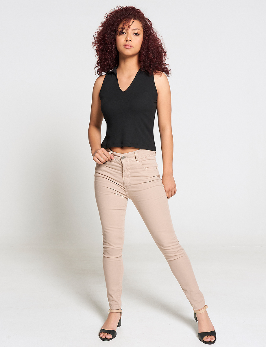 Pantalón casual arena