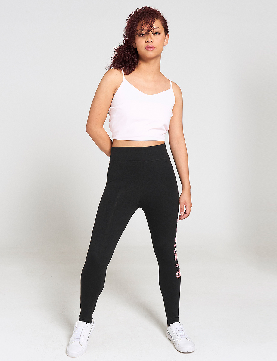 Outfit deportivo Crop top 5,500 Licra - Negra collection
