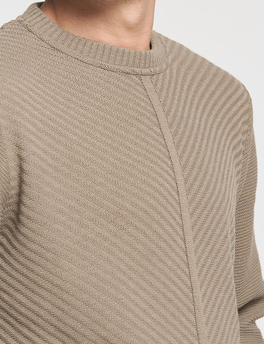 Sweater tejido Líneas Café claro