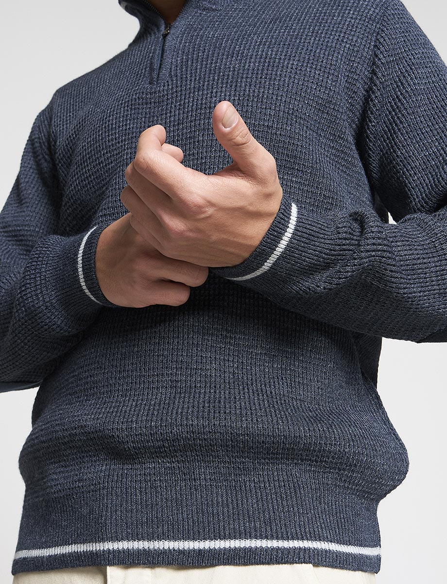 Sweater Clásico con Cierre Medio