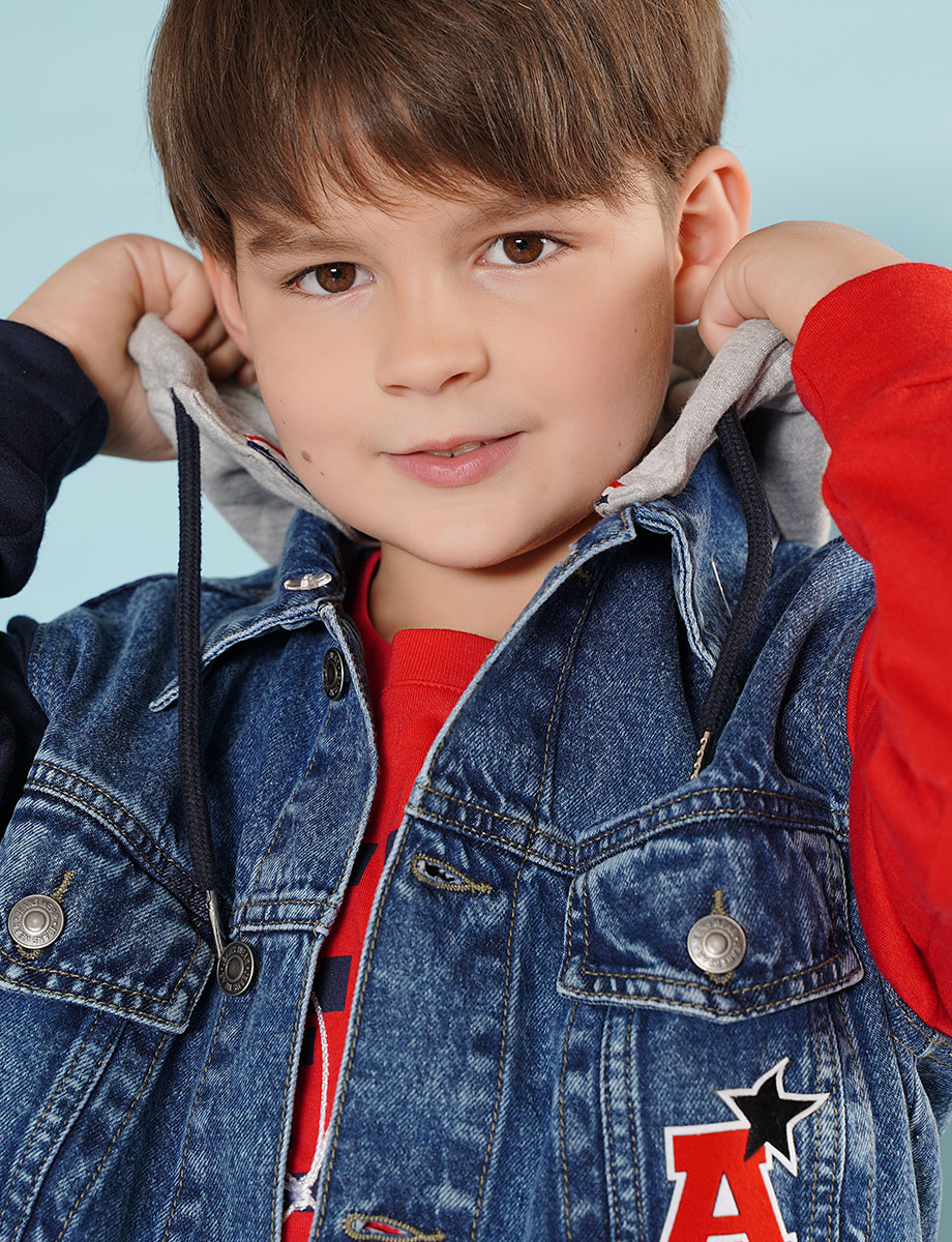 Chaqueta Denim con Capucha