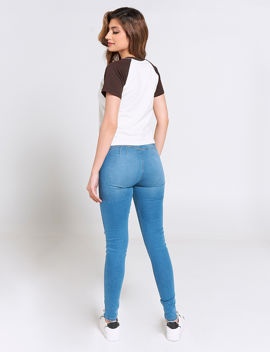 Jean con Rotos 3 Botones Azul claro