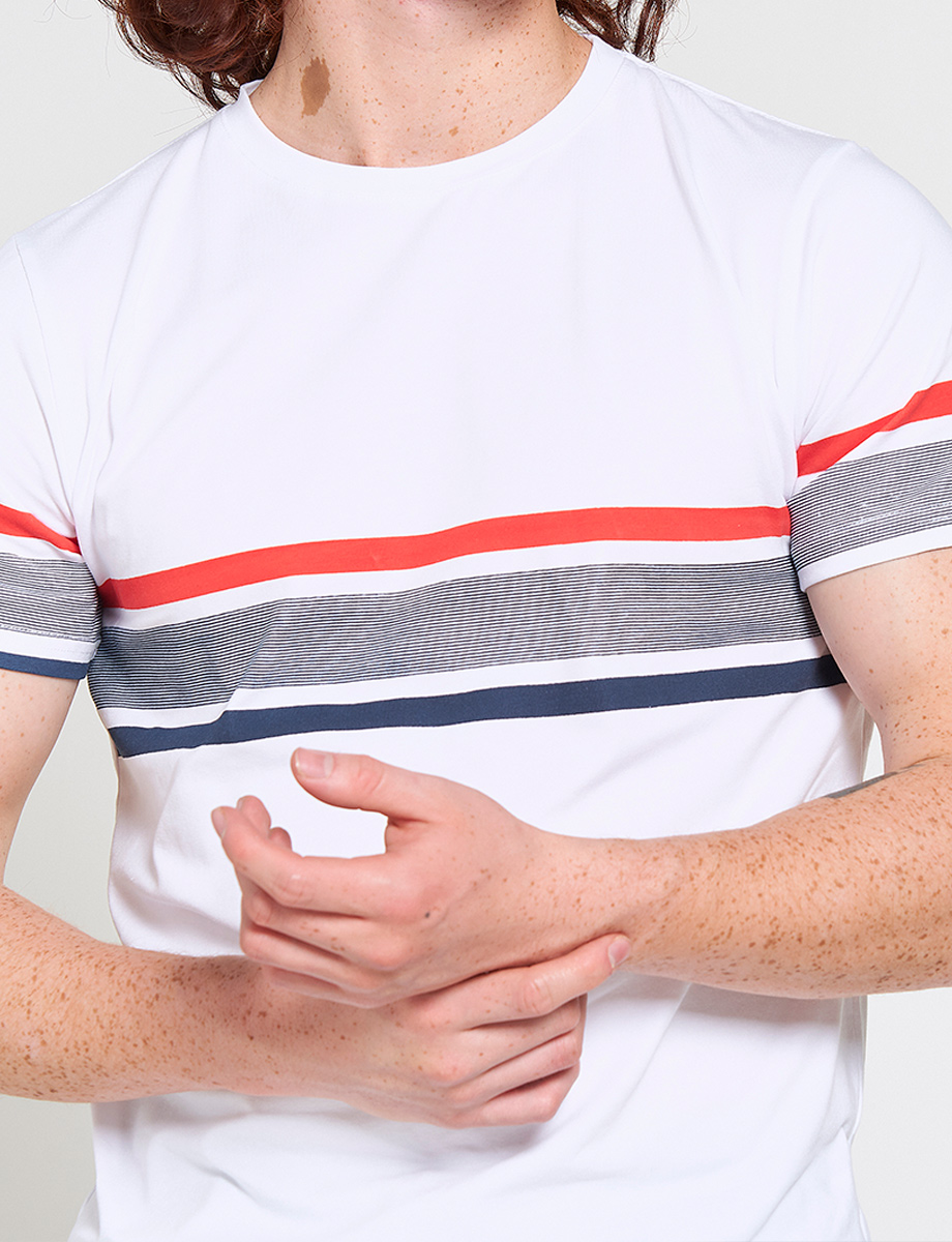 Camiseta Líneas Horizontales Blanca