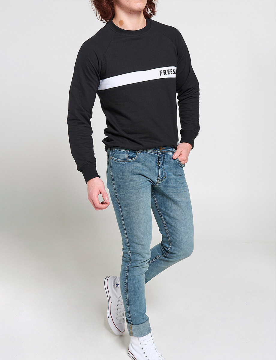 Jean Slim con Bigotes Azul Claro