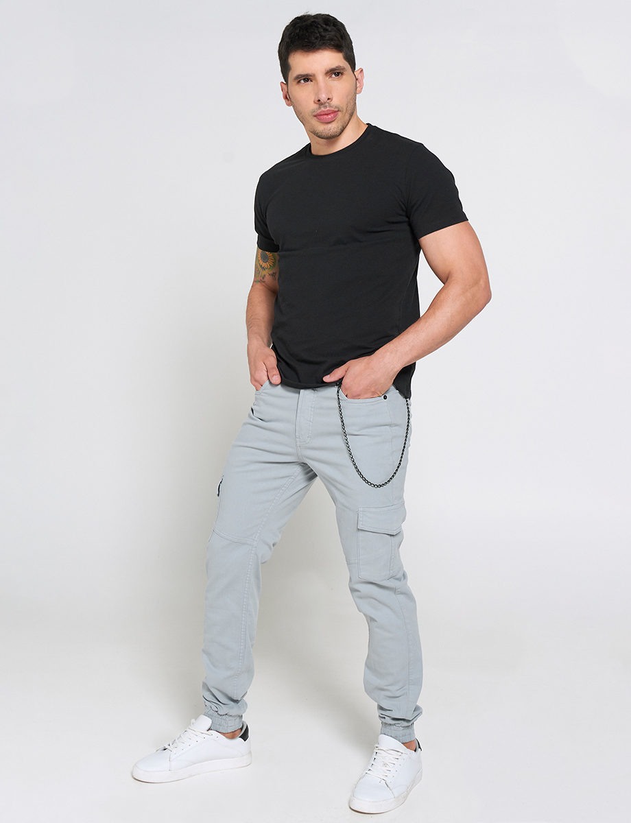 Jogger Bolsillos Cargo con Cadena