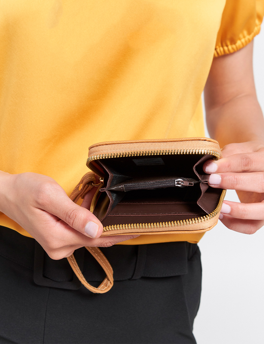 Monedero Unicolor con Asa de Mano