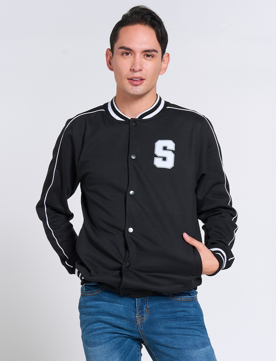 Chompa Fleece Negra con Filos Blancos