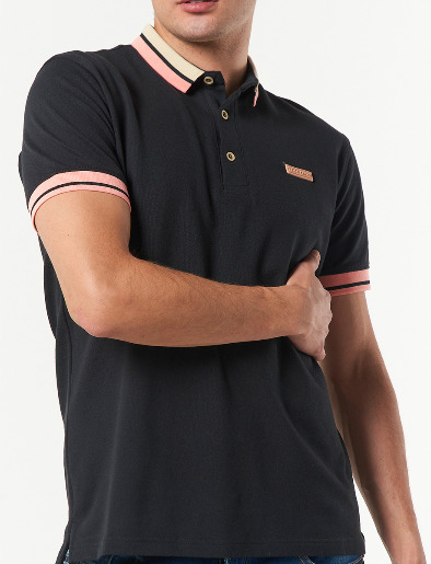 Camiseta Polo Negro con Detalle de Color