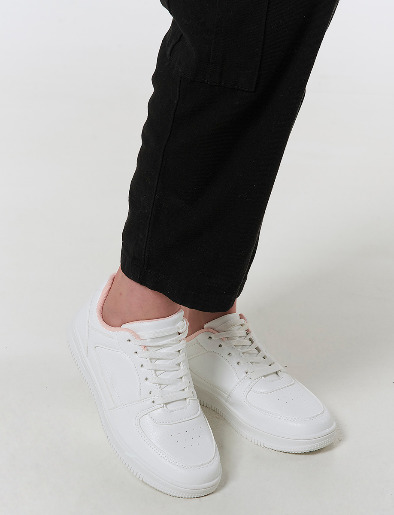 Mocasín Blanco con Cordones