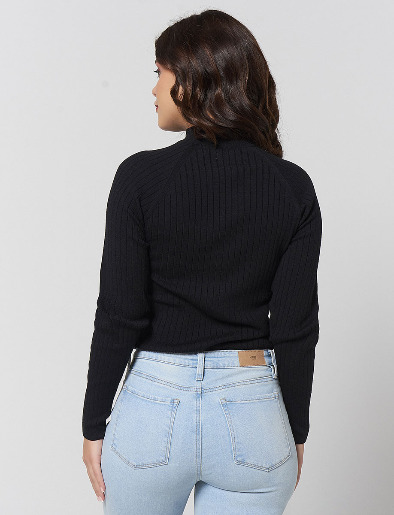 Sweater Cierre Negro