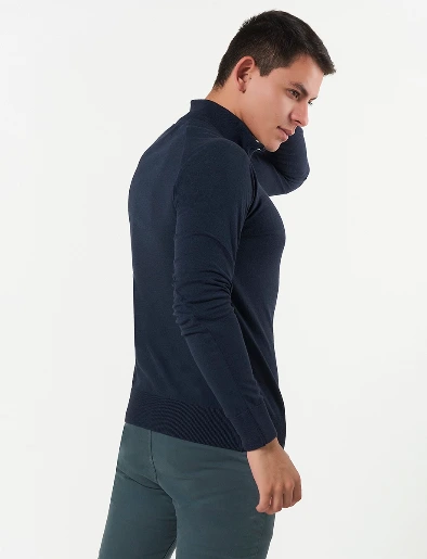 Sweater Azul Marino