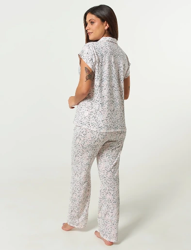 Pijama Floreada Camiseta + Pantalón