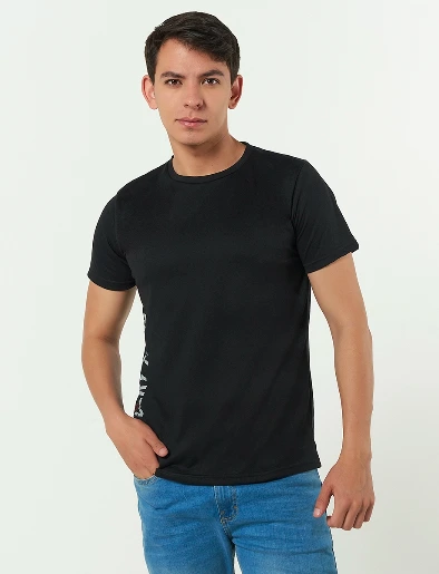 Camiseta Everything Negra