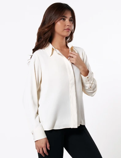 Blusa Clásica Crudo