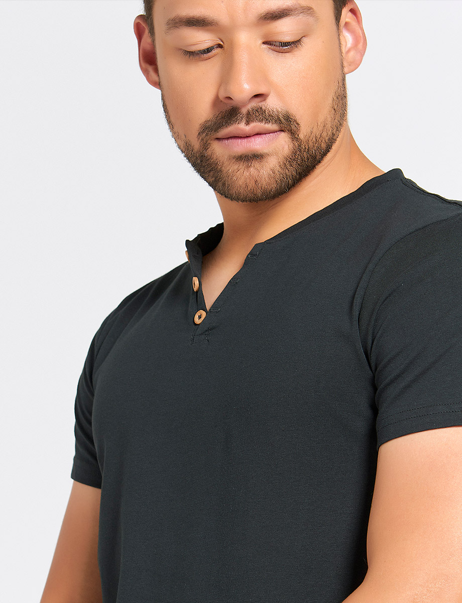 Camiseta Básica Cuello Henley 3 Botones